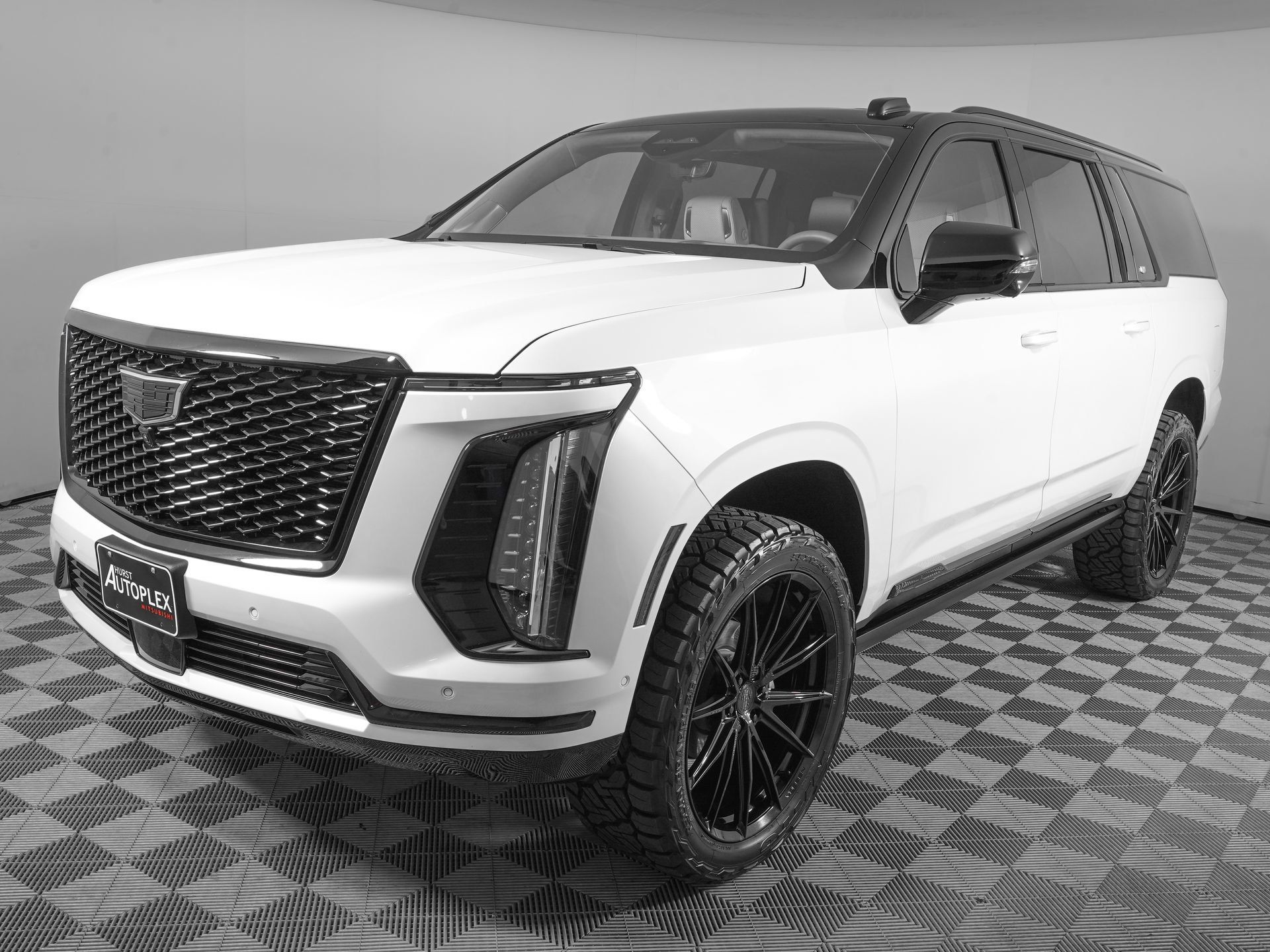 Used 2025 Cadillac Escalade ESV Sport Platinum AWD/4WD image 8