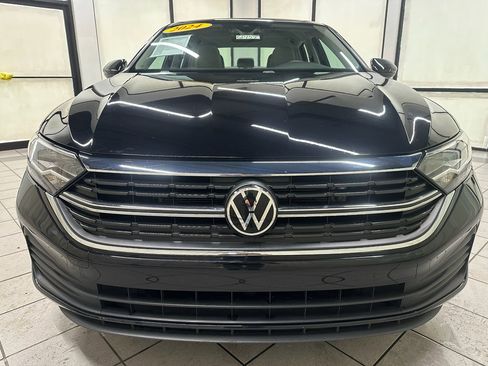 Used 2024 Volkswagen Jetta SE image 12