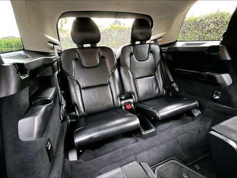 Certified 2024 Volvo XC90 T8 Ultimate w/ Protection Package Premier AWD/4WD image 37