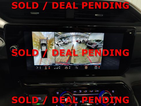 Used 2025 GMC Sierra 3500 AT4 w/ AT4 Premium Plus Package AWD/4WD image 14