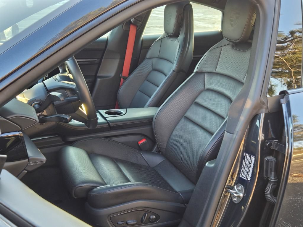 Certified 2025 Porsche Taycan RWD image 5