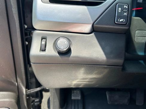 Used 2020 Chevrolet Tahoe LT RWD image 11