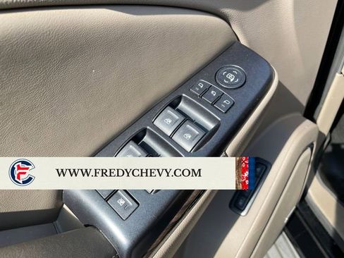 Used 2015 GMC Yukon XL SLT w/ Open Road Package AWD/4WD image 13