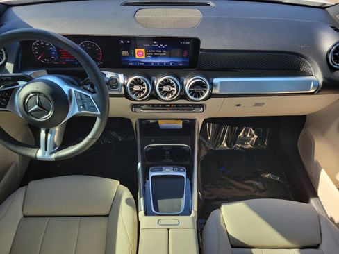 Certified 2025 Mercedes-Benz GLB 250 image 19
