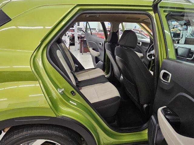 Used 2021 Hyundai Venue SEL FWD image 30