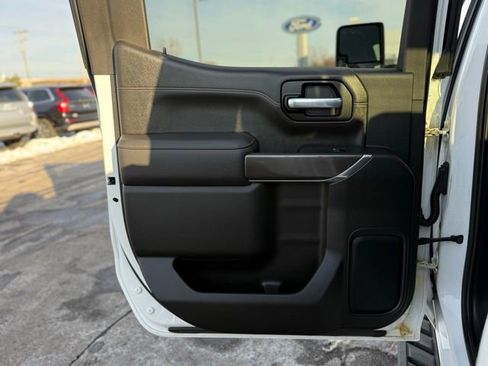 Used 2021 GMC Sierra 1500 AT4 w/ AT4 Premium Package image 18