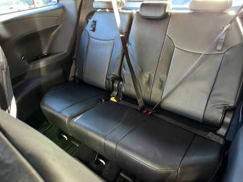 Used 2024 Toyota Sienna XSE image 23