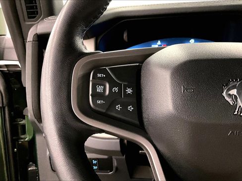 Used 2025 Ford Bronco Outer Banks AWD/4WD image 25