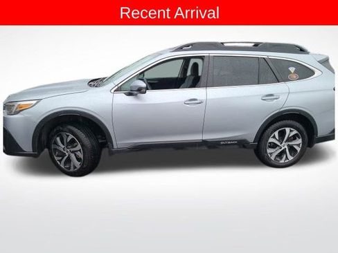 Used 2022 Subaru Outback Limited image 6