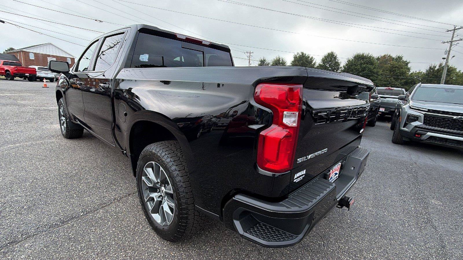 New 2026 Chevrolet Silverado 1500 RST w/ RST All Star Premium Package AWD/4WD image 10