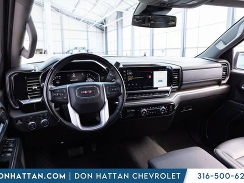 Used 2025 GMC Sierra 1500 SLT AWD/4WD image 14