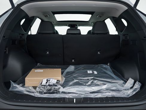 New 2026 Hyundai Tucson Limited image 8