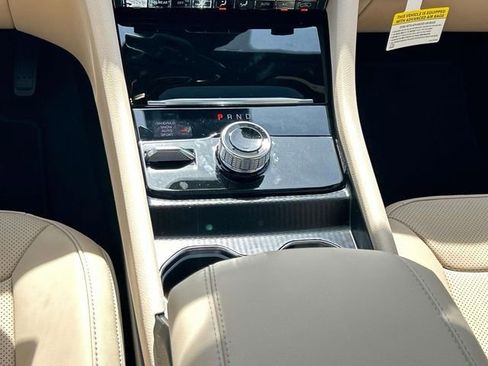 New 2025 Jeep Grand Cherokee Limited w/ Luxury Tech Group II image 6