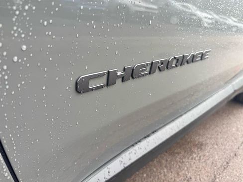 Used 2026 Jeep Cherokee Limited image 10