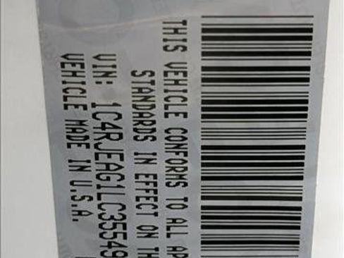 Used 2020 Jeep Grand Cherokee Altitude image 23