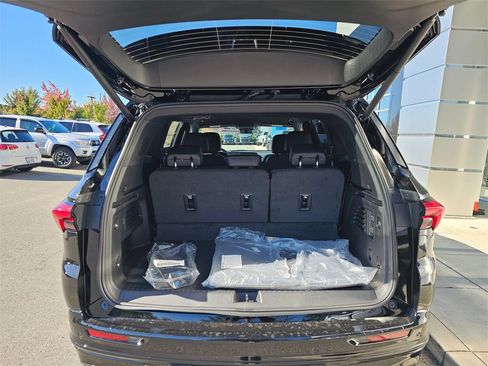 New 2026 Buick Enclave Sport Touring w/ Power Package image 17