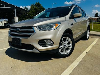 Used 2017 Ford Escape SE w/ Equipment Group 201A