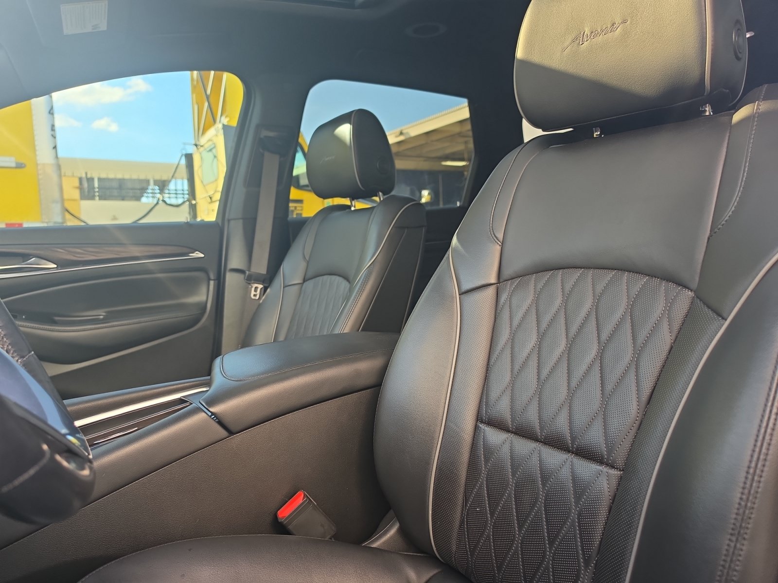 Used 2024 Buick Enclave Avenir w/ Avenir Technology Package FWD image 30
