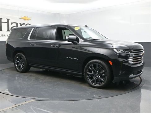 Certified 2023 Chevrolet Suburban High Country image 6