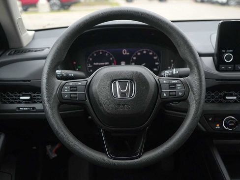 Used 2025 Honda Accord SE image 16