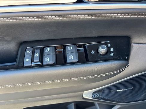New 2026 Jeep Grand Wagoneer L Limited AWD/4WD image 18