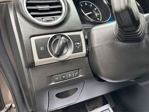 Used 2012 Chevrolet Captiva Sport LT image 20