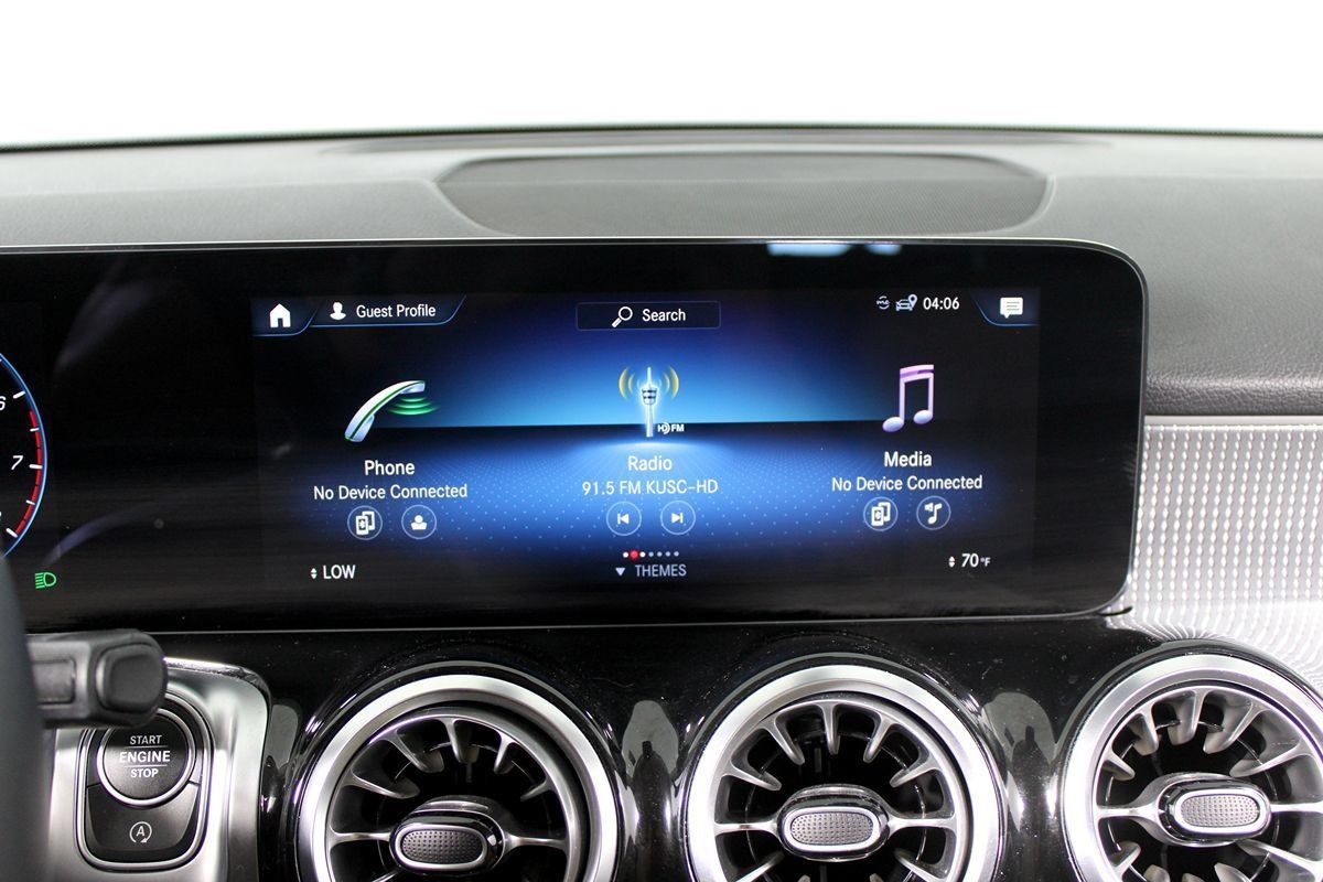Used 2023 Mercedes-Benz GLB 250 image 21