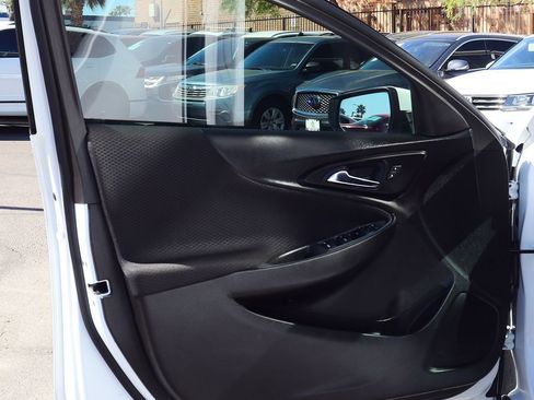 Used 2024 Chevrolet Malibu LT image 33