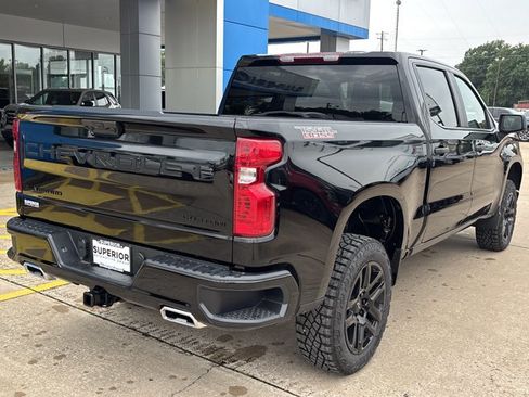 New 2026 Chevrolet Silverado 1500 Custom Trail Boss w/ LPO, Dark Essentials Package AWD/4WD image 3