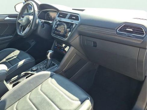 Used 2023 Volkswagen Tiguan SEL R-Line AWD/4WD image 22