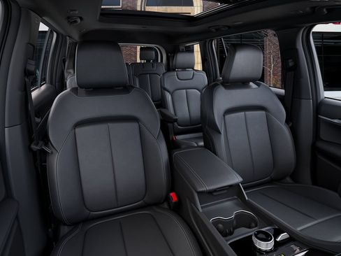 New 2026 Jeep Grand Cherokee L Limited w/ Limited Altitude Package AWD/4WD image 16