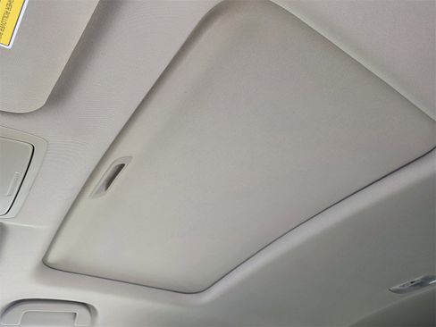 Used 2017 Honda CR-V EX-L image 14