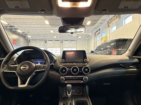 Used 2024 Nissan Sentra SV FWD image 21