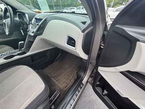 Used 2011 Chevrolet Equinox LT w/ All-Star Package FWD image 30