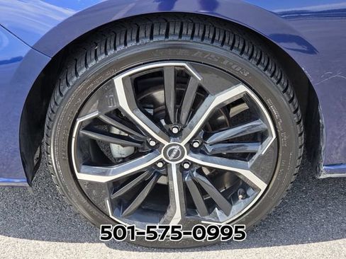 Used 2024 Nissan Altima 2.5 SR FWD image 18