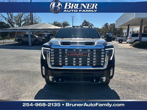 Certified 2024 GMC Sierra 3500 Denali w/ Denali Reserve Package image 2