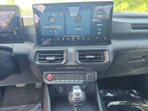Used 2024 Ford Mustang Coupe RWD image 19