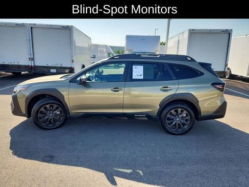 Used 2025 Subaru Outback Onyx Edition AWD/4WD image 4