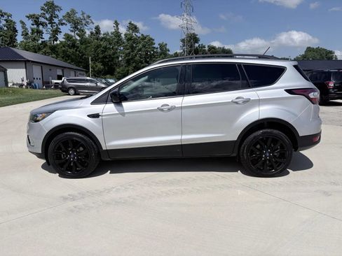 Used 2018 Ford Escape SE w/ SE Sport Appearance Package AWD/4WD image 6