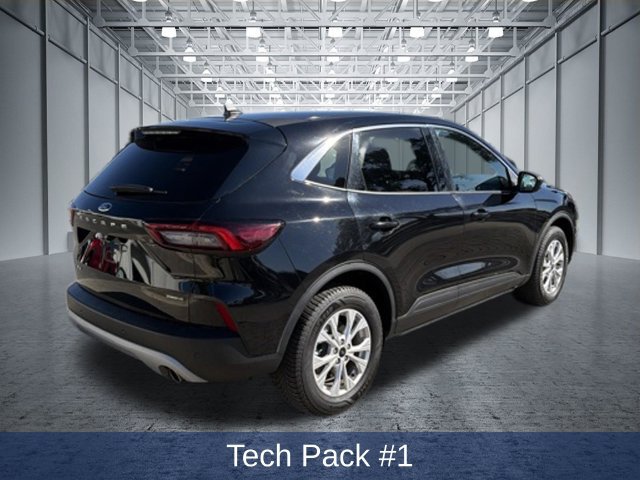 Used 2023 Ford Escape Active w/ Tech Pack #1 AWD/4WD image 3