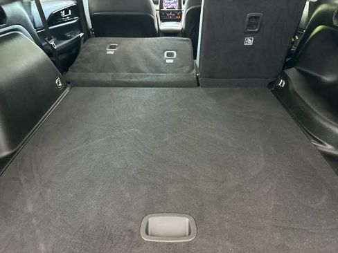 Used 2023 Jeep Grand Cherokee Laredo w/ Luxury Tech Group I AWD/4WD image 14