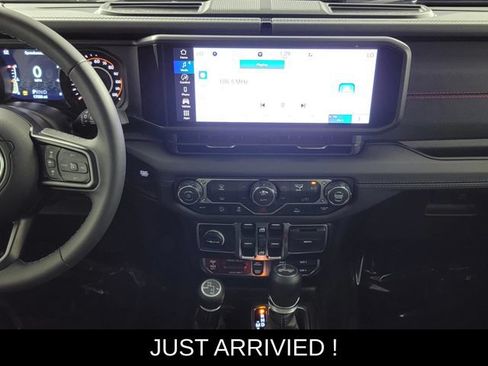 Used 2026 Jeep Wrangler Unlimited Rubicon AWD/4WD image 20