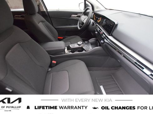 New 2026 Kia Sportage LX image 16