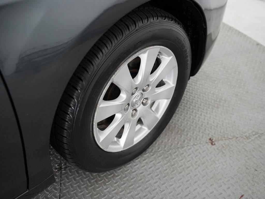 Used 2009 Toyota Camry SE FWD image 57