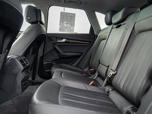 Used 2020 Audi Q5 Premium Plus image 27