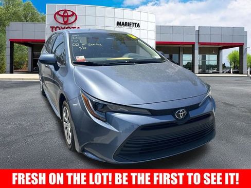 Certified 2025 Toyota Corolla LE w/ Convenience Package image 1
