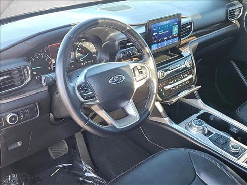 Used 2021 Ford Explorer Limited w/ Equipment Group 301A image 10