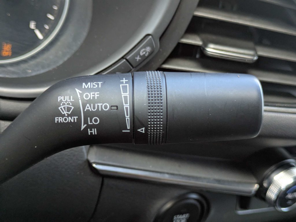 Used 2025 MAZDA MAZDA3 s FWD image 27
