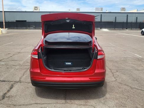 Used 2020 Ford Fusion Energi Titanium FWD image 12