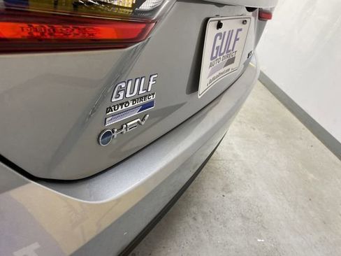 Used 2025 Toyota Camry LE FWD image 18